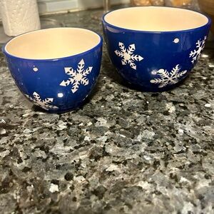 Nantucket Home Blue & White Snowflake Ceramic Nesting Bowls (Set of 2)